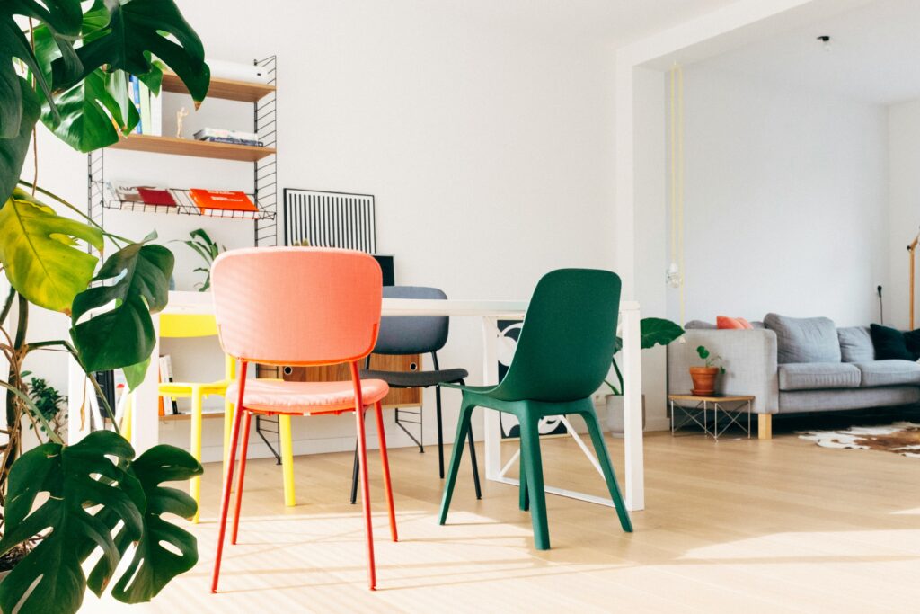 mixed seating dining area